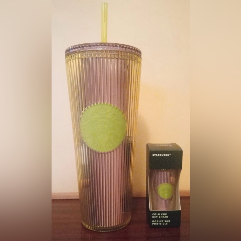 Starbucks Lime Green Corrugated Tumbler & Keychain Set